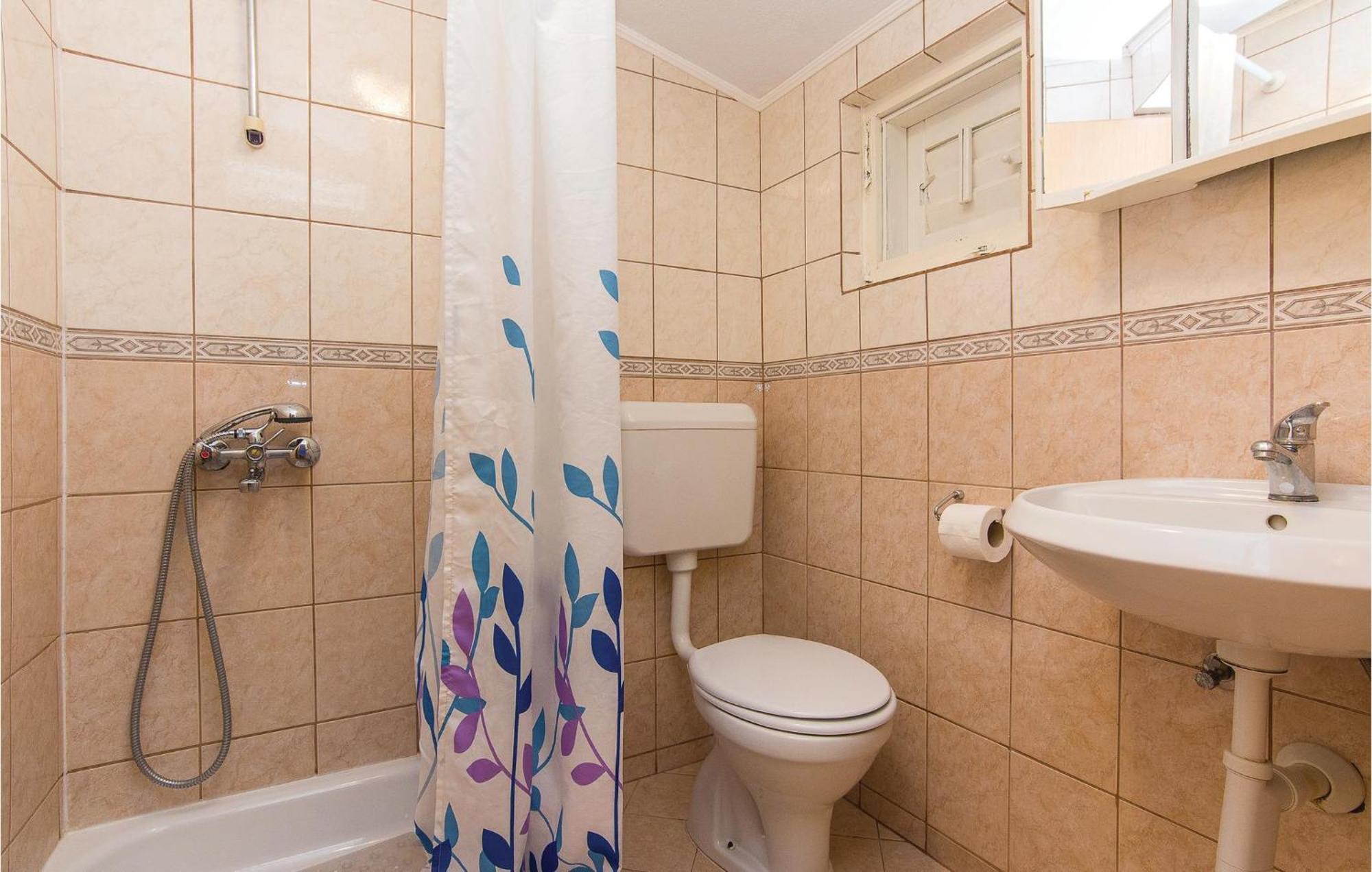 Pet Friendly Apartment In Pakostane With Kitchen Exteriér fotografie